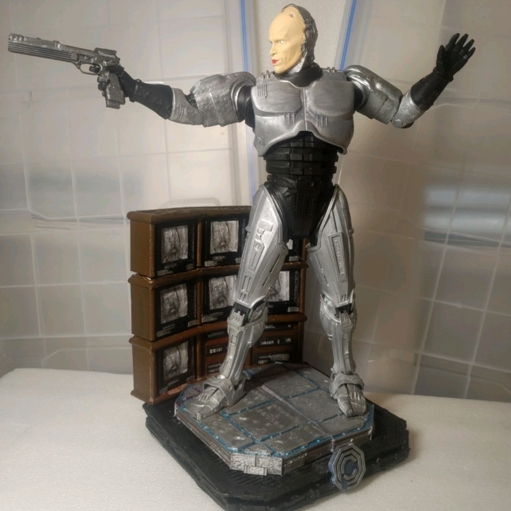 15" Robocop Display on Base - Murphy Art Piece